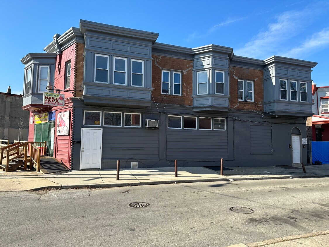 Primary Photo - 5545 Baltimore Ave