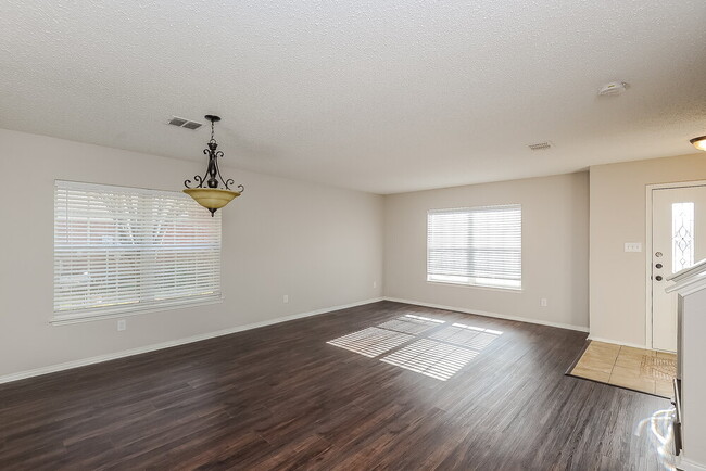 Foto del edificio - 7325 Moon Ridge Ct