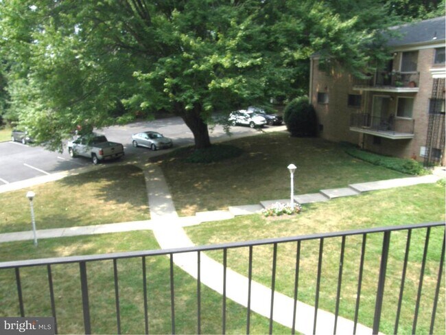 Foto del edificio - 10506 Weymouth St