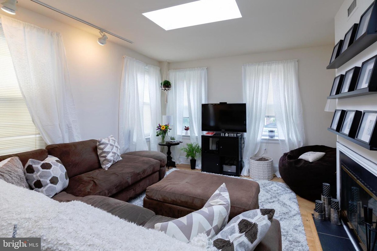 Foto principal - 2212 Fairmount Ave