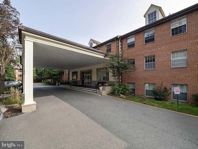 Building Photo - 5301 Westbard Cir