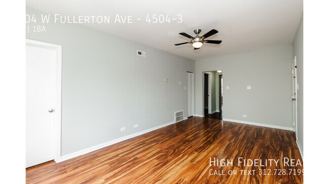 Foto del edificio - 4504 W Fullerton Ave