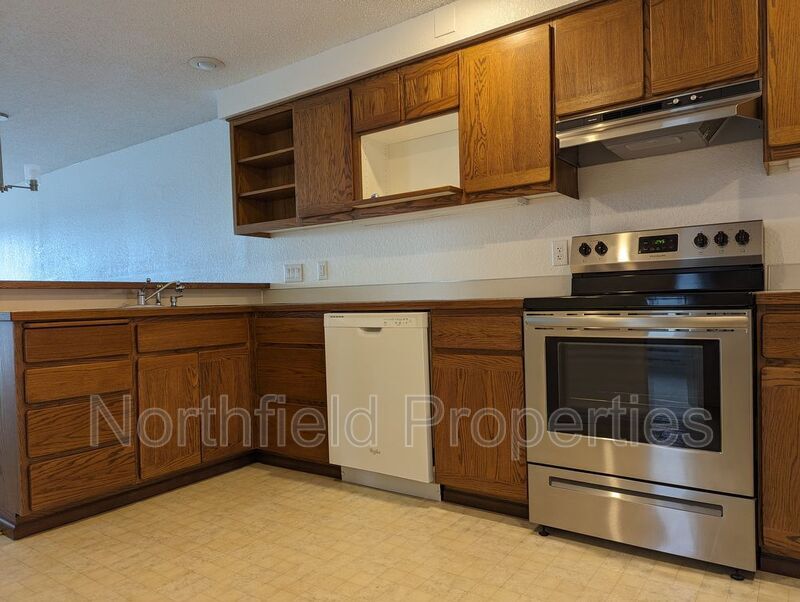 2210 Grand Ave, Everett, WA 98201 House Rental in Everett, WA
