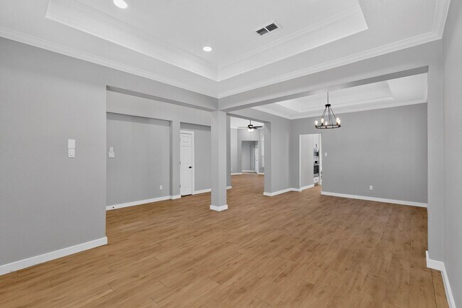 Foto del edificio - 720 Cliffmoor Dr