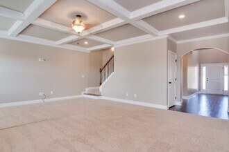 Building Photo - 260 Wentworth Pl