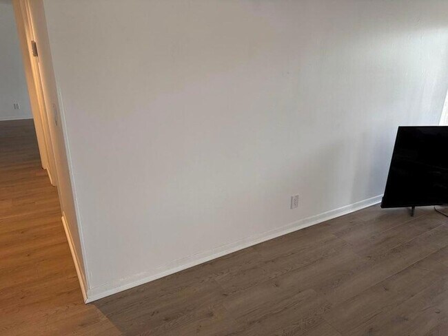 Foto del edificio - 13750 Oneida Dr