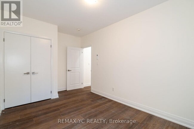 Building Photo - 673 Danforth Ave