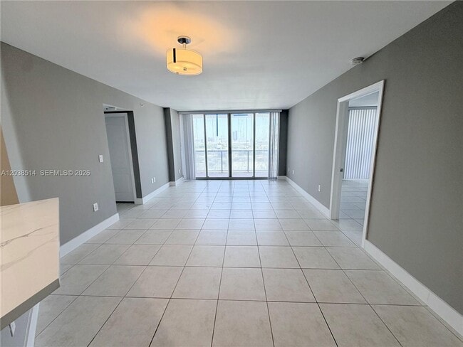 Foto del edificio - 1800 Sunset Harbour Dr