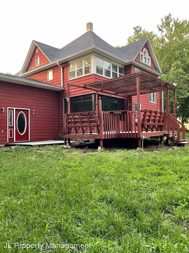Building Photo - 4 br, 2 bath House - 2208 E Redwood Blvd