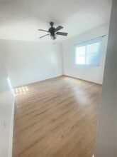 Building Photo - 701 Rosedale St