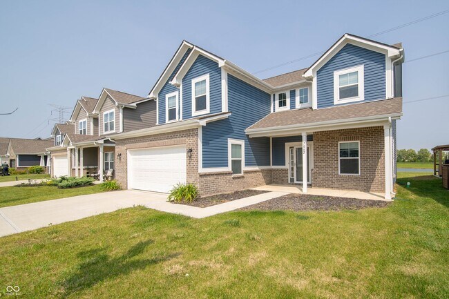 Foto del edificio - 7062 English Oak Dr