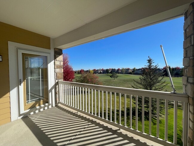 Foto del edificio - Two Bedroom Condo Available Overlooking Br...
