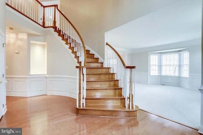 Building Photo - 23276 Meadowvale Glen Ct