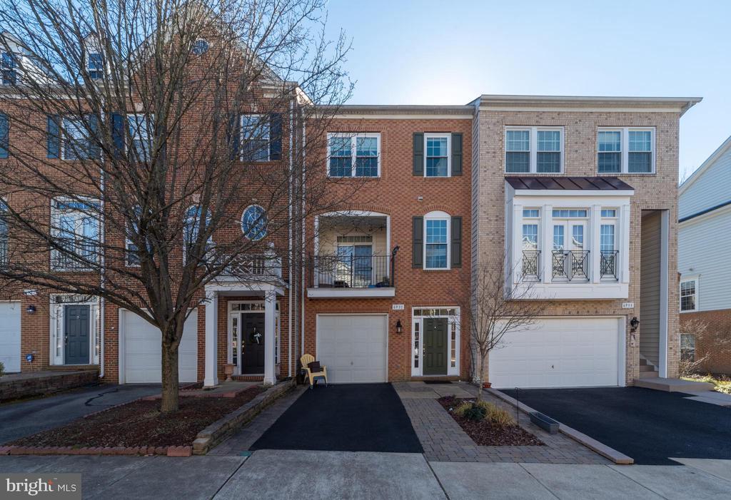 Foto principal - 6931 Rolling Creek Way