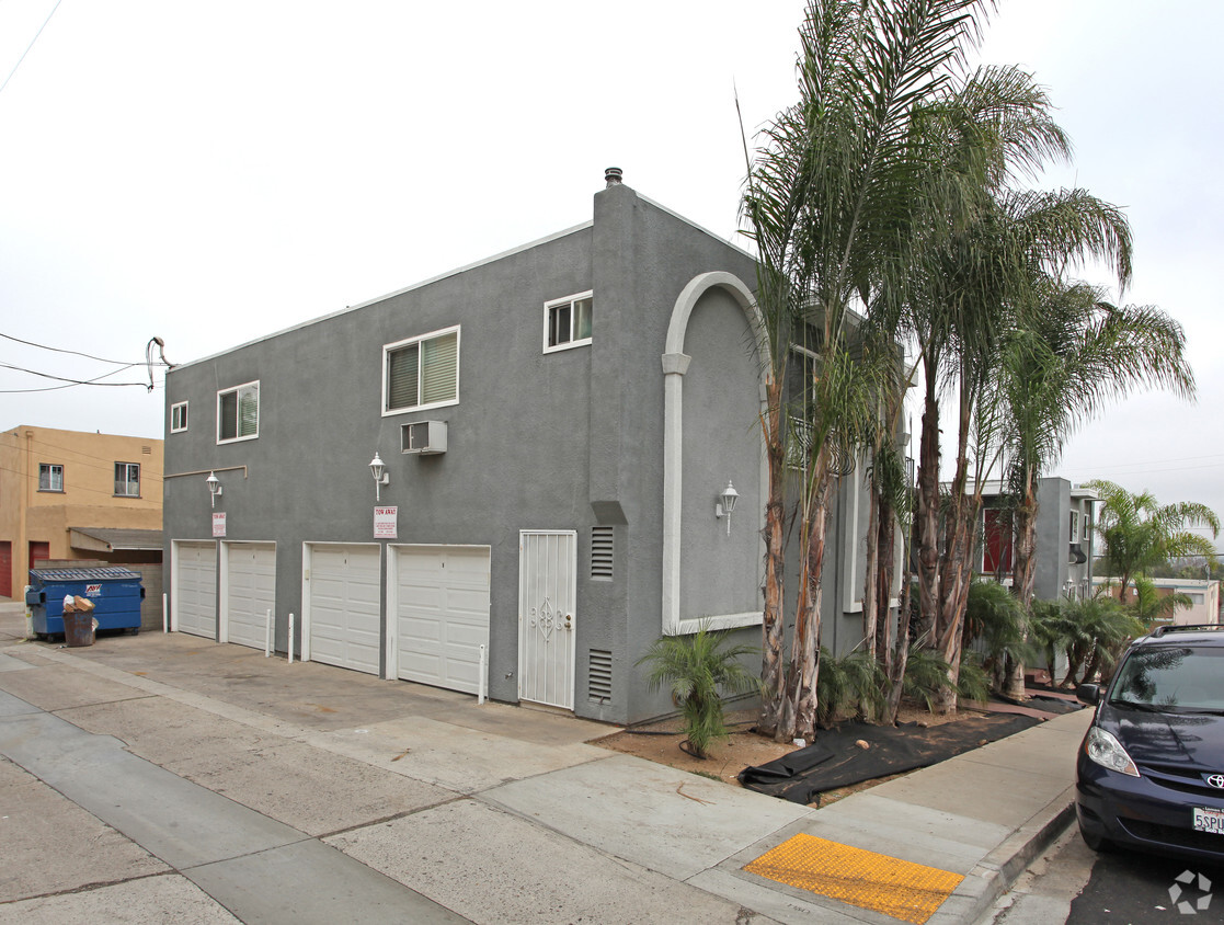 Building Photo - 4407 Temecula St