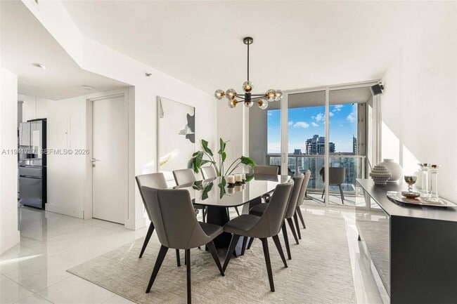 Foto del edificio - 16485 Collins Ave