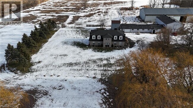 Photo du bâtiment - 38 11th Rd E