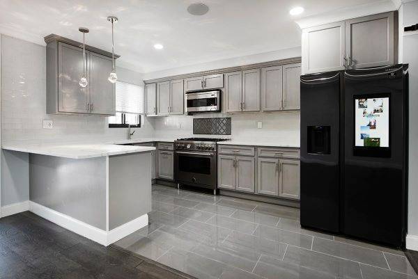 Foto del edificio - 1053 E 222nd St
