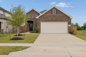 Building Photo - 580 Long Br Dr