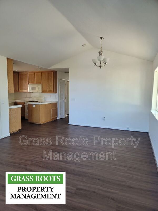 Foto del edificio - 153 Highlands Ct