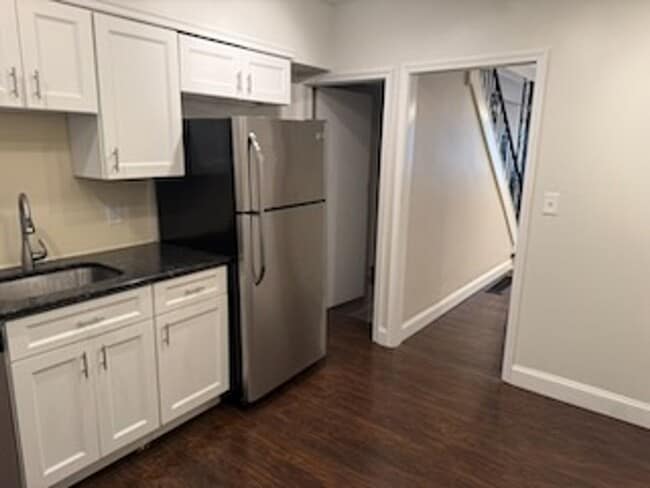 Foto del edificio - Great updated 3 Bedroom Row home in Manayunk for rent $2,200/month