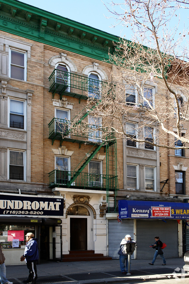 Foto del edificio - 864 Nostrand Ave