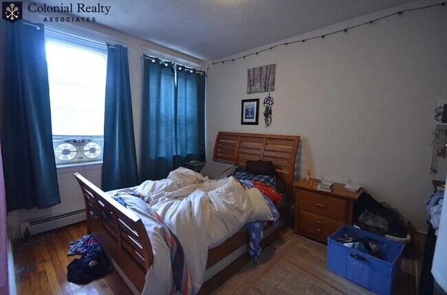 Foto del edificio - 82 Brainerd Rd