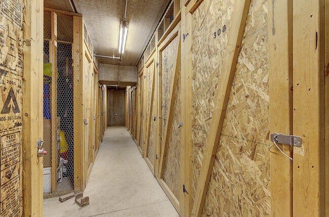 Foto del edificio - 530 Windstone Dr