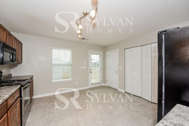 Building Photo - Life Just Got Better!