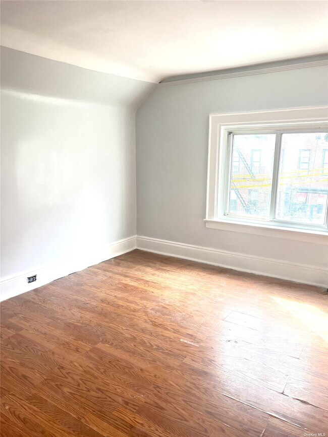 Building Photo - 42-21 Ketcham St