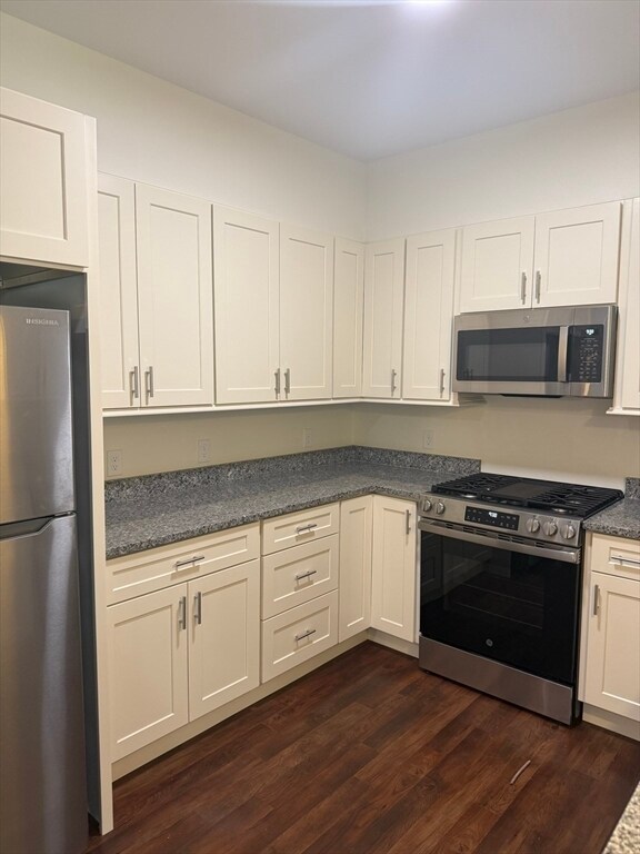 Foto del edificio - 10 Franklin Ave