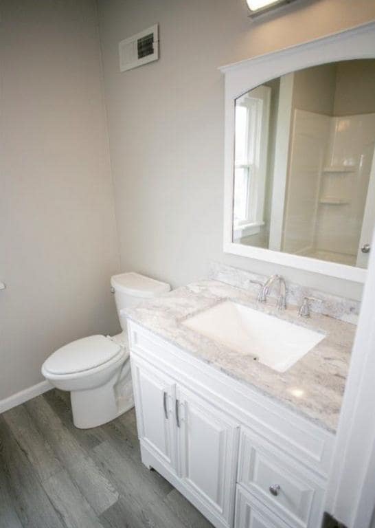 Building Photo - 209 E Hobart Ave