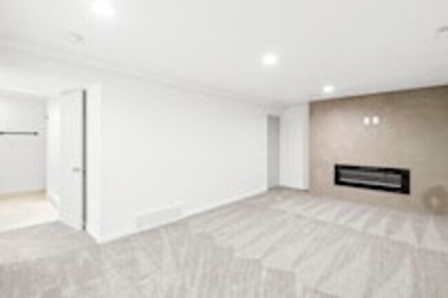 Foto del edificio - 1630 Ridgemark Dr