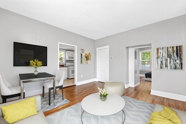 Foto del edificio - 2345 Gaebler Ave