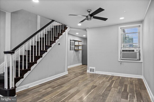 Building Photo - 418 Vine St