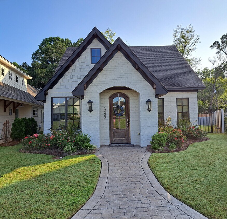Foto principal - 3422 Lockwood Pl