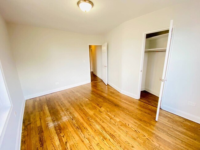 Foto del edificio - 3640 Johnson Ave