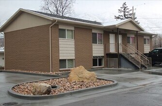 Building Photo - 315 E 600 S St