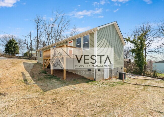 Foto del edificio - 110 Deaver Park Cir