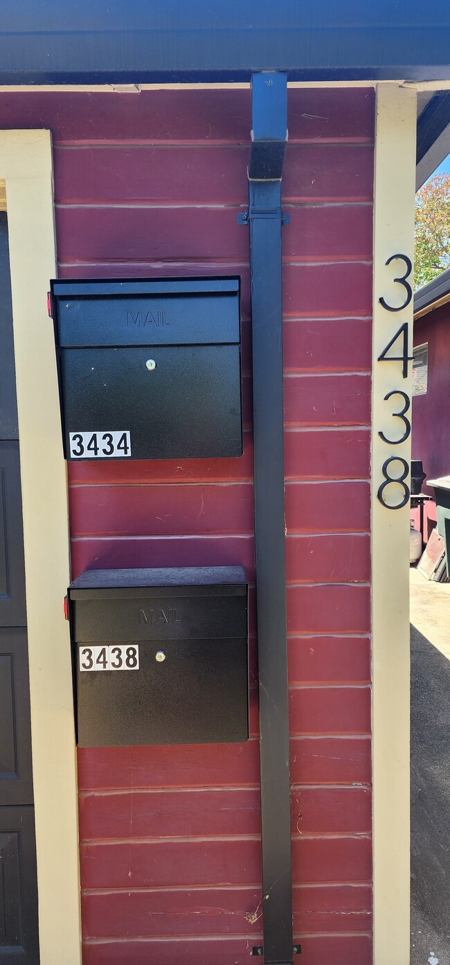 Building Photo - 3438 Marjorie Way