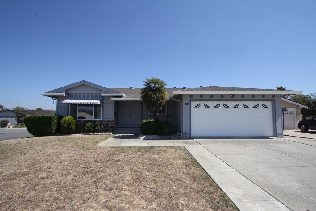 Primary Photo - 35602 Brookvale Ct