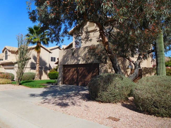 Building Photo - 4950 E Aire Libre Ave