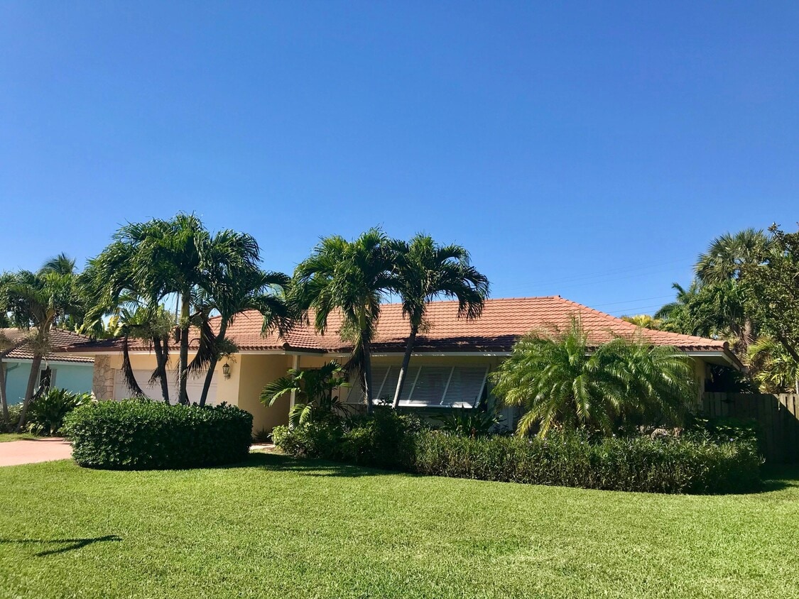 Foto principal - 839 Malaga Dr