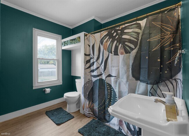 Foto del edificio - 1 br, 1 bath House - 1655 Goethe Street