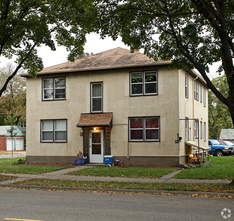 Building Photo - 839 Randolph Ave