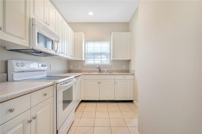 Foto del edificio - 348 Moss Creek Ln