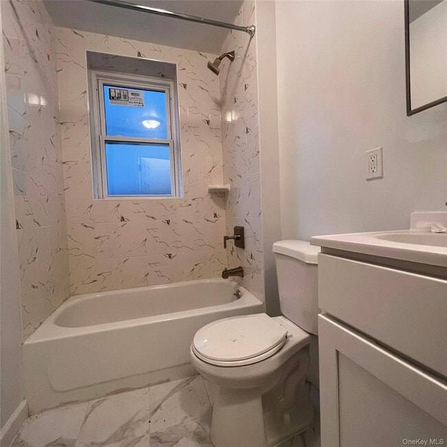 Building Photo - 451 S Tenth Ave