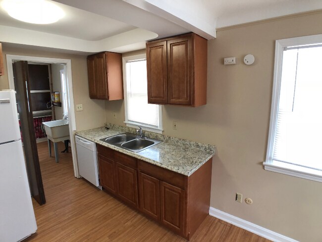 Foto del edificio - 1216 Orchard Heights Dr