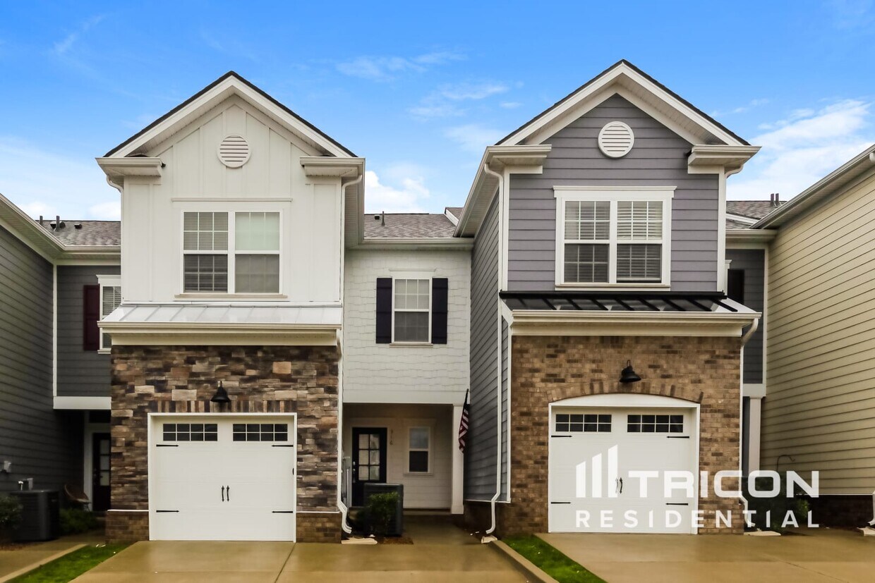 316 Kinsale Drive Spring Hill TN Townhome Rentals in Spring Hill TN