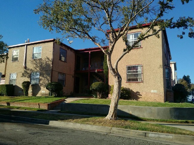 Foto del edificio - 3405 W 82nd Pl